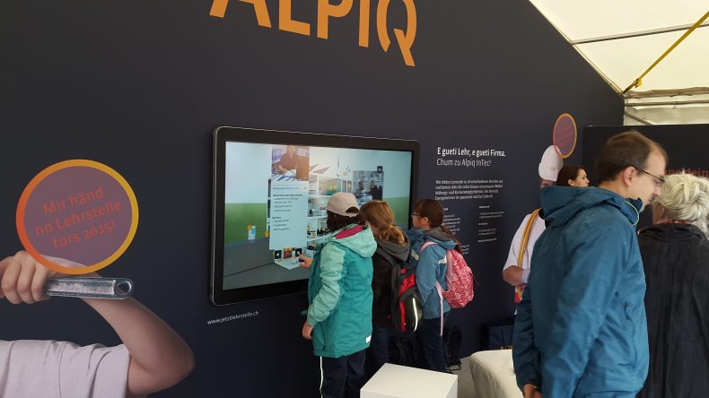 Alpiq-InTec-Berufsbildungsmessestand-interaktiver-Bildschirm